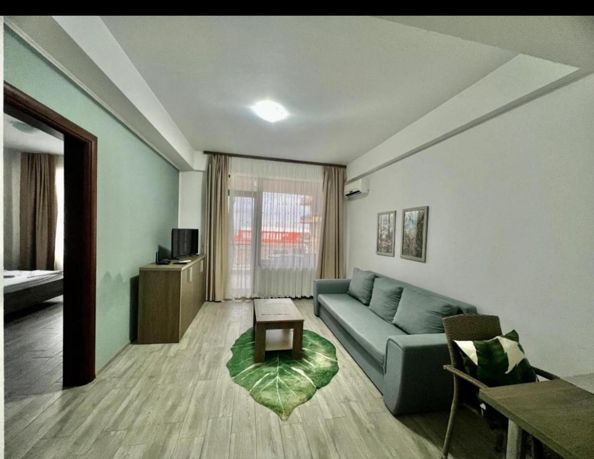 Апартаменты Summerland Apartmants Mamaia Nord Экстерьер фото