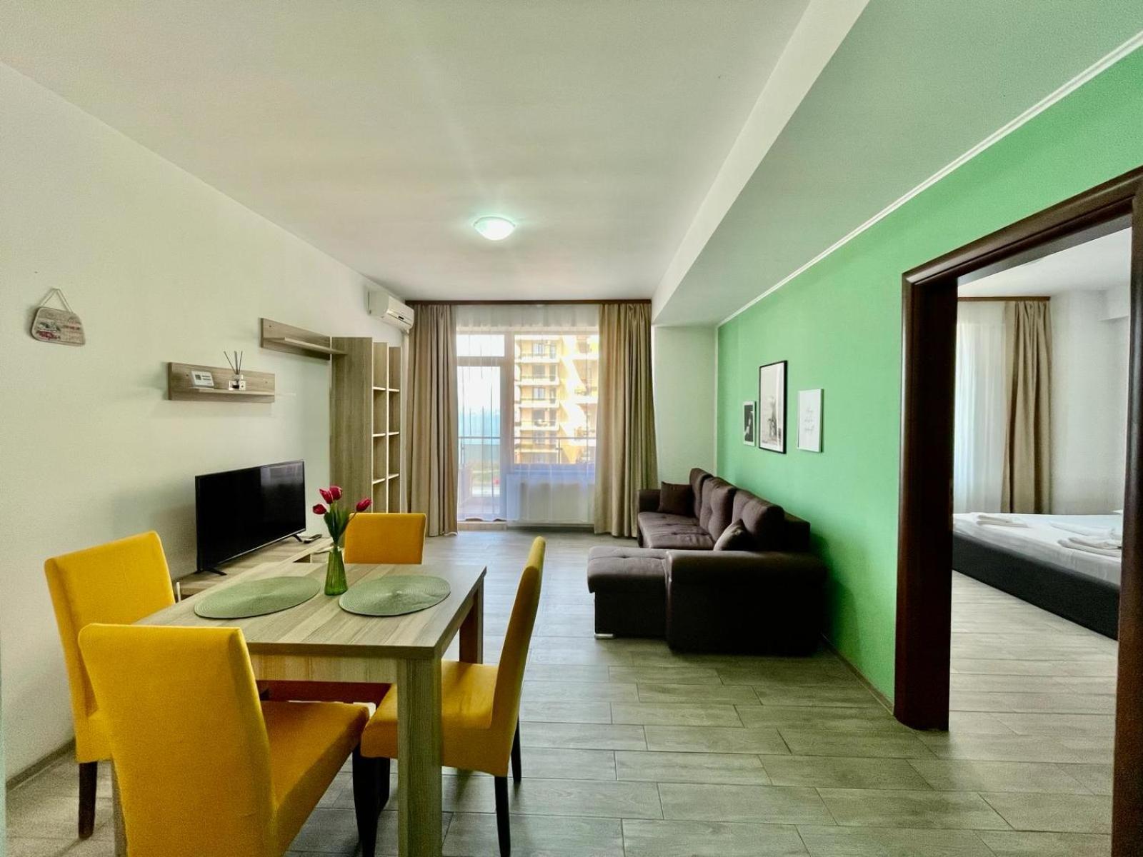 Апартаменты Summerland Apartmants Mamaia Nord Экстерьер фото
