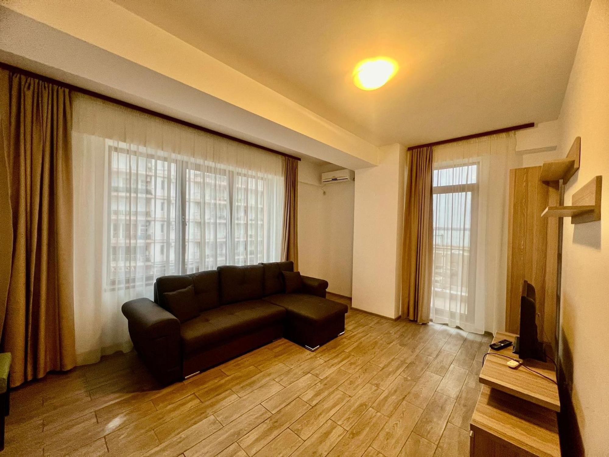 Апартаменты Summerland Apartmants Mamaia Nord Экстерьер фото
