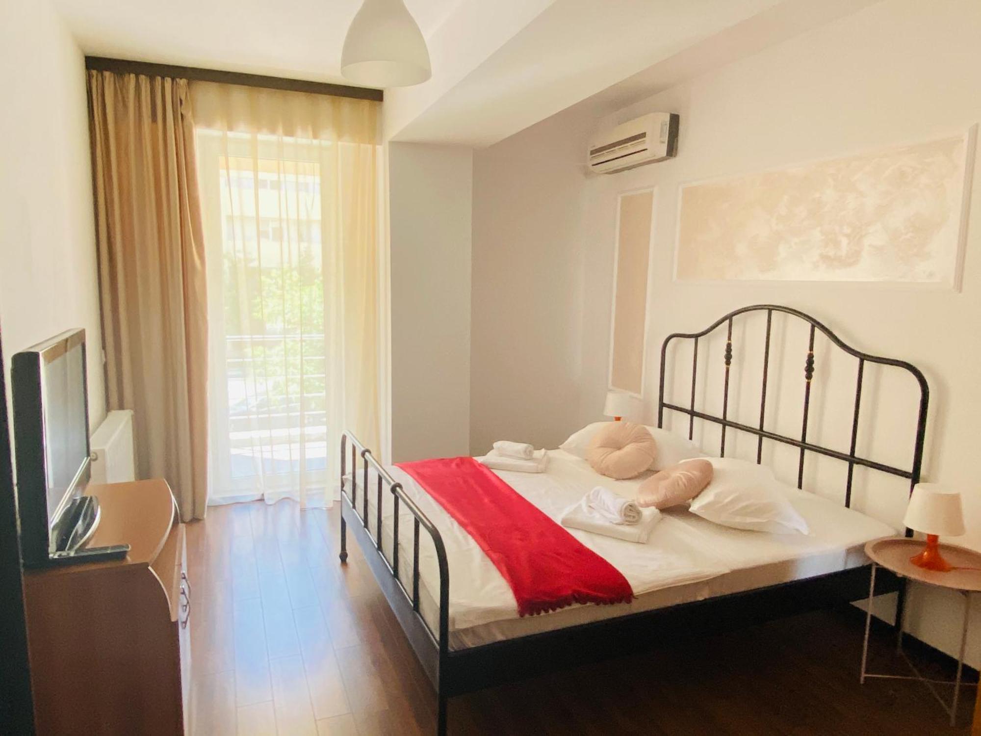 Апартаменты Summerland Apartmants Mamaia Nord Экстерьер фото
